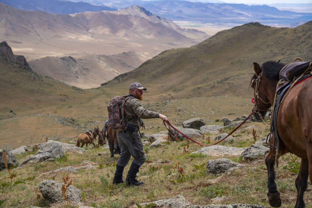 WEB_S__Gobi Ibex_Mongolia21_WildStrongholds_737